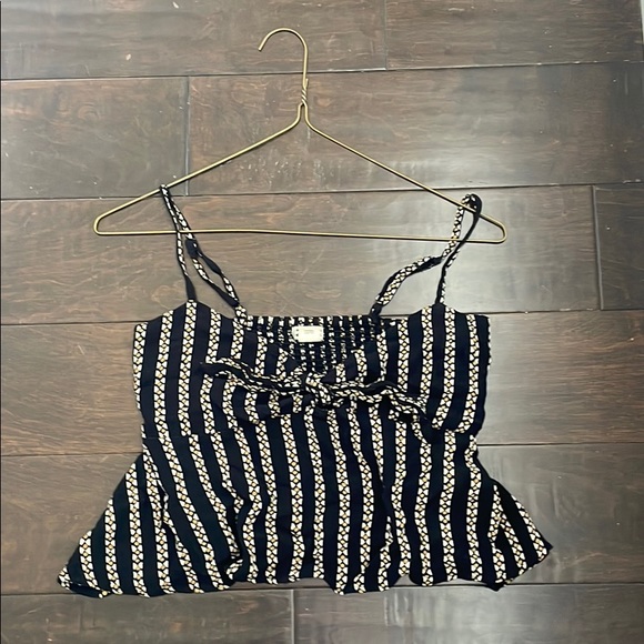 Billabong Tops - cropped billabong beachy top